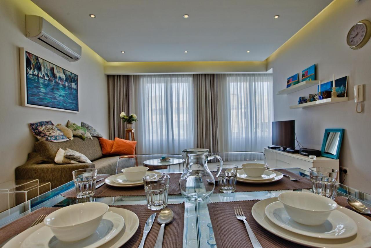 Stunning 2 Bed Meters Away From Sliema