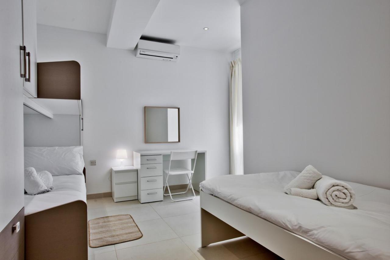 Stunning 2 Bed Meters Away From Sliema